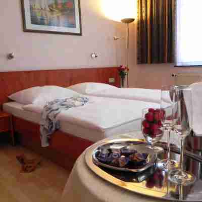 Bahnhof-Hotel Saarlouis Rooms