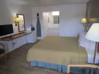 Cassville Budget Inn Hotels in Flat Creek Township