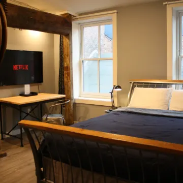Apple Hostels of Philadelphia Hotels near United States Mint