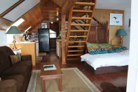 Orca Lodge - parking