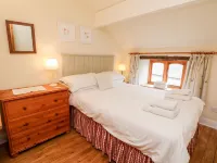 Kempshill Cottage Hotels in Buxton