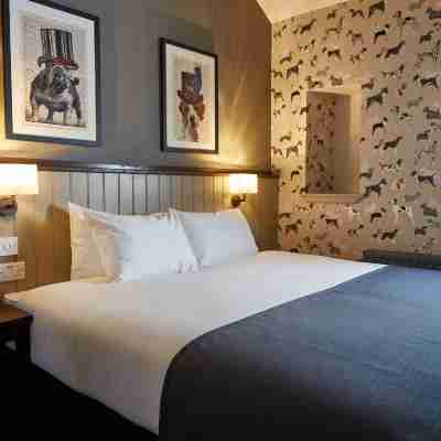 Kings Head by Chef & Brewer Collection Rooms