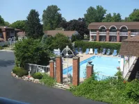 Lockport Inn and Suites Hotels in Pendleton