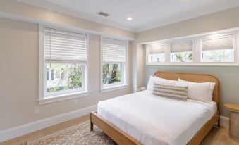 The Newport Lofts - 543 Thames Street