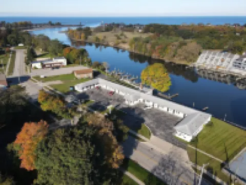 Riverside Motel and Marina Manistee Hotels in Manistee