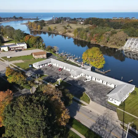 Riverside Motel and Marina Manistee
