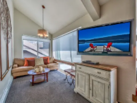 2Br+ Loft Centrally Located Kirkwood Great Value 2 Bedroom Condo by RedAwning Hotels in Kirkwood