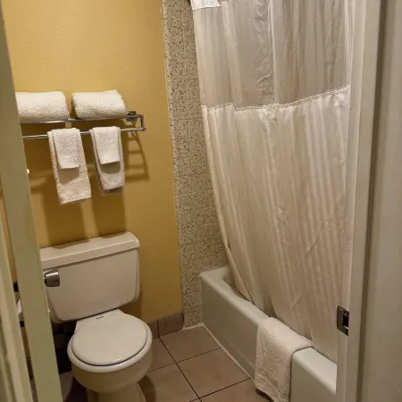 GuestPlace Inn & Suites