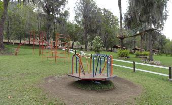 Altocerro Villas Hotel & Camping