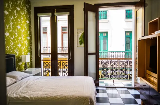 Navona Studios Hoteles cerca de Parque Isla de Cabras