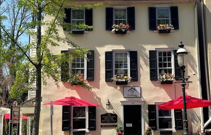 Hargrave House B & B