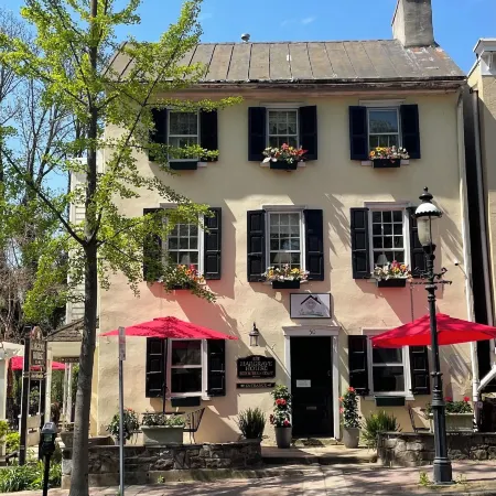 Hargrave House B & B