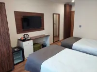 白色的珍珠飯店