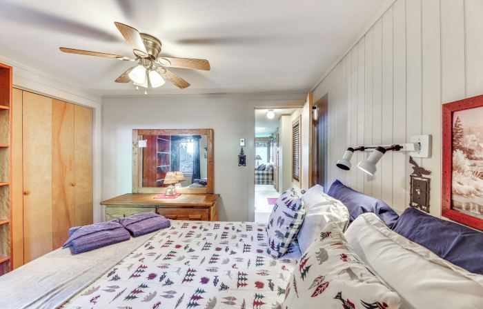 Located in Snowshoe Resort: Townhome w/ Deck!
