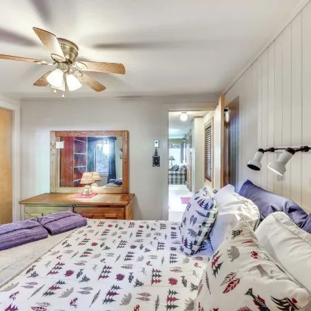 Located in Snowshoe Resort: Townhome w/ Deck!