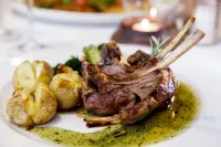 Queens Hotel by Bon Hotels - sarapan