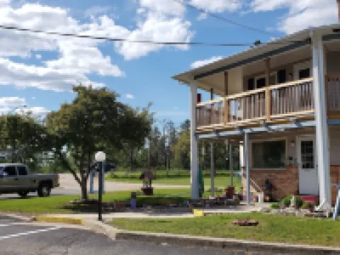 River Country Motor Lodge Hotels in Grayling Township