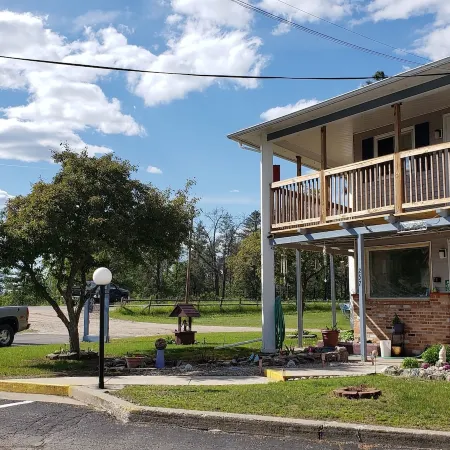 River Country Motor Lodge