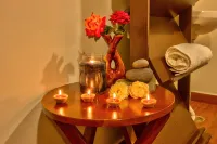 Anand Vardhan Resort - سبا