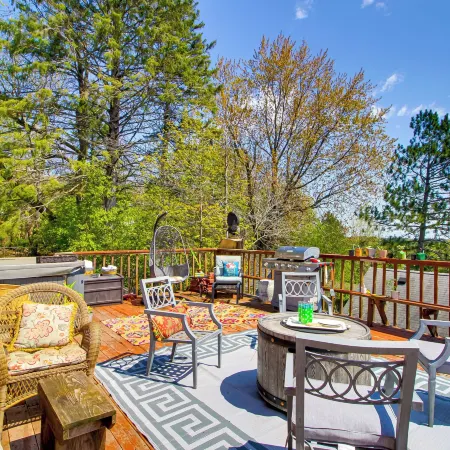 Spacious Duluth Home ~ 4 Mi to Lake Superior!