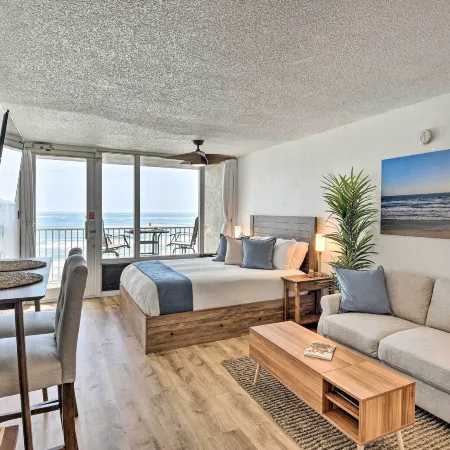 Oceanfront, Fourth-Floor Condo on Daytona Beach!
