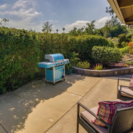 Fallbrook Home w/ Mountain Views: Close to Hiking!