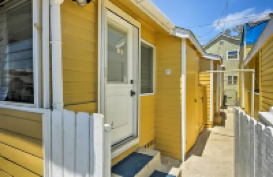 Catalina Island Cottage - Walk to Main St and Beach!