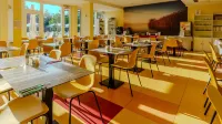 Colors Holiday Hotel - breakfast