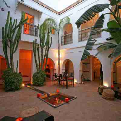 Riad O2 Hotel Exterior