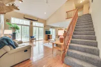 Pet-Friendly Kalkaska Home ~ 19 Mi to Torch Lake! - parking
