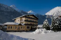 Apart Felsenhof - parking