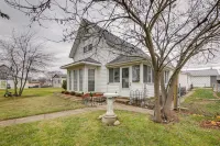 Historic Alexandria Home w/ Private Yard! - parking