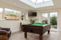 The Beach House Luxury Rooms Weston Super Mare Hotels near Dolphin Caravan Park
