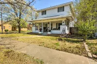 Charming Craftsman Home in Downtown Bartlesville! - 3-Star