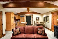 Two Bedroom Suite 2 Apartment Hotel by Redawning