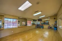Pool Access + Mtn Views! Extended Escape in Indio - Apartments