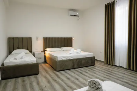 Tepelena Center Hotel Отели в г. Тепелена