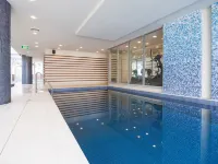Oaks Glenelg Liberty Suites - Beach