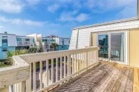 Entire Pensacola Beach Condo at Boardwalk