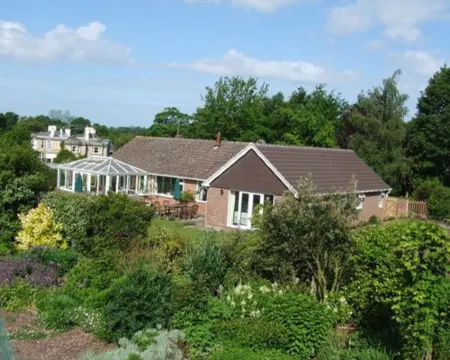 Courtlands Nurseries B&B Hotels in East Grinstead