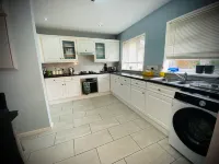 Modern-PetFriendly-PrivateGarden-Family-20Mintoldn Hotels in Stevenage