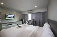 14 Residence - Parking
