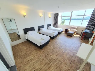 Riverine Garden Hotel Hotels near Mat Turtle