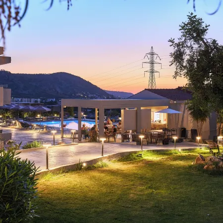 Mila Malia Suites