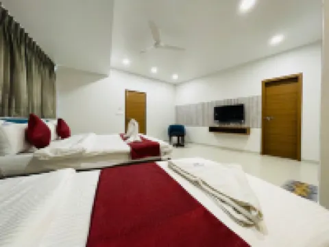 Hotel Coastal Empire