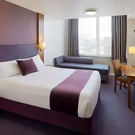 Premier Inn Manchester Airport (M56/J6) Runger Lane South