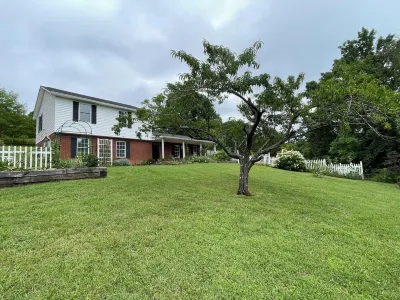 Hillside Retreat located in middle Tennessee