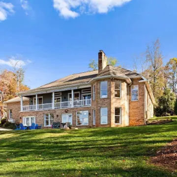 Sunset Pointe by Avantstay Waterfront, Beach, Fire Pit Sleeps 14 5bdr 4BA