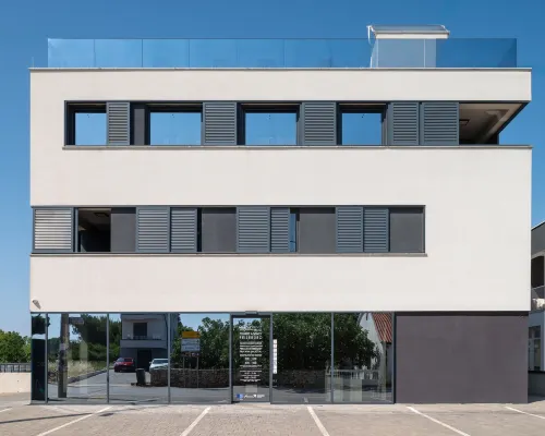 Penthouse Adela Hotels in Vir