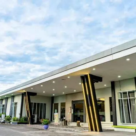 Golden Harvest Hotel